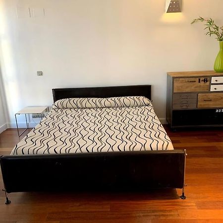 Loft Con Terraza, Parking Y Piscina En Verano-Sebcan Мадрид Екстериор снимка