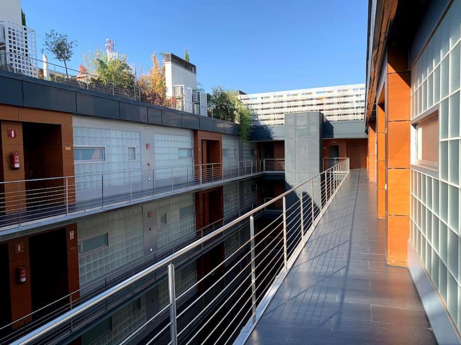 Loft Con Terraza, Parking Y Piscina En Verano-Sebcan Мадрид Екстериор снимка